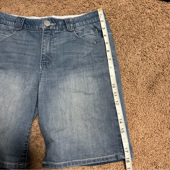 Democracy Ab Solution Shorts Women’s 4 Jean Bermuda Stretch Denim Preppy Classic - Picture 11 of 13